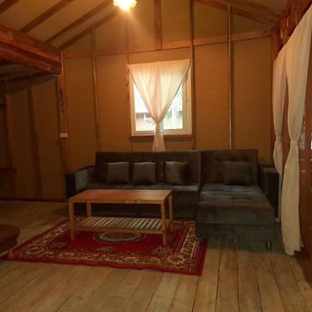 Lazy Hut Hotel Koh Phayam Bagian luar foto